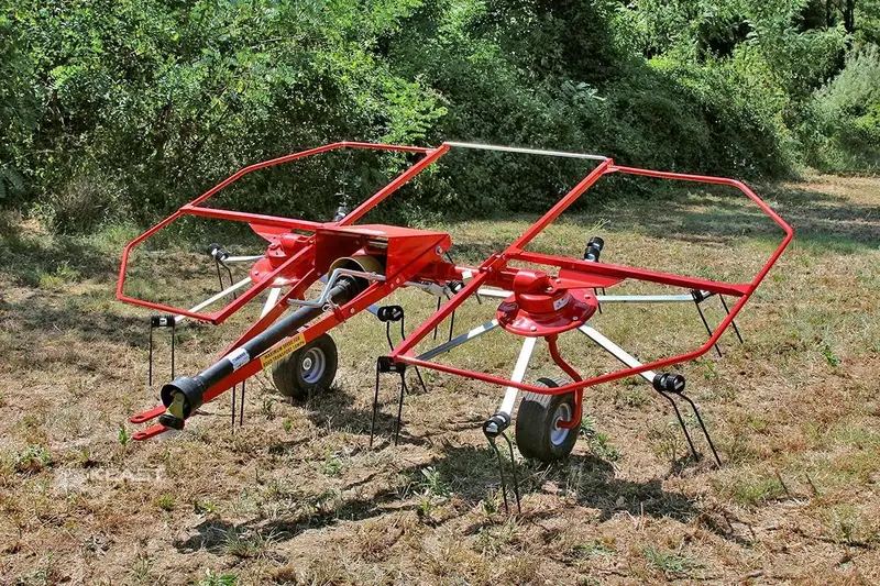 Farm King Tedder | Rt-24 Model | Working Width 24' | Horsepower 30 Hp | For Tractors 1