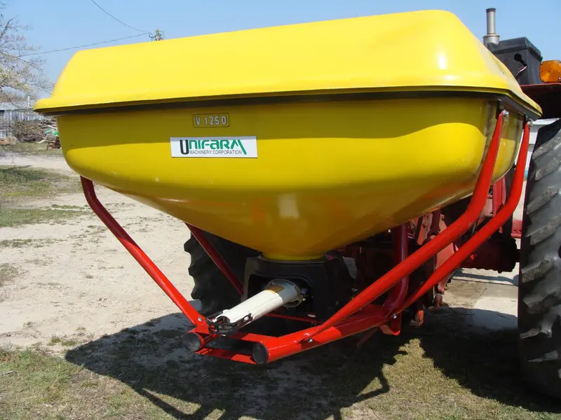 Farm-Maxx Hd Pendulum Spreader | Pdsp Series | Spreading Width 20'-40' | 20-50 Hp | For Tractors 1