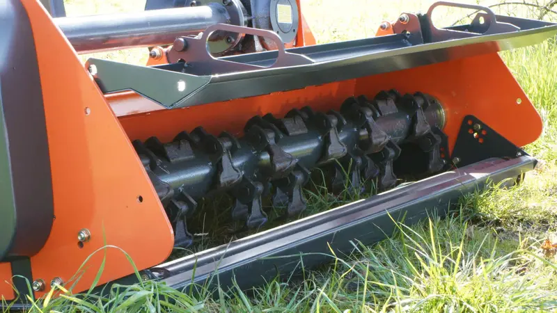 Farmer Helper Commercial Centered Flail Mower | Model Fmc Series | Working Width 49"-78" | Horsepower 24-65 Hp | For Tractors 7