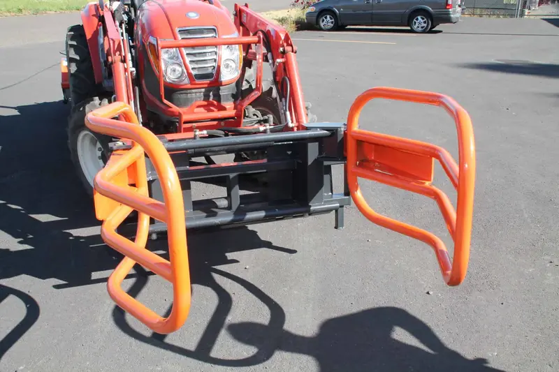 Farmer Helper Round Bale Gripper | Model Fh-Bg130 | Width 31"-60" | 2,600 Lb Capacity | 5-10 Gpm | 25-30 Hp | For Skid Steers & Tractors 1