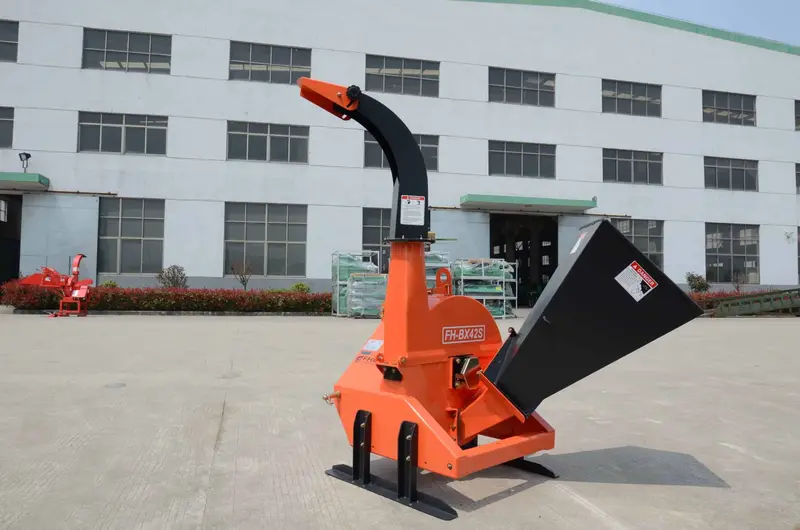 Farmer Helper | Self-Feeding Wood Chipper | Model Fh-Bx42 | Feed Capacity 4"X10" | Rotor 25" | Cat-I Hitch | Horsepower 15 To 45 Hp | For Tractors 1