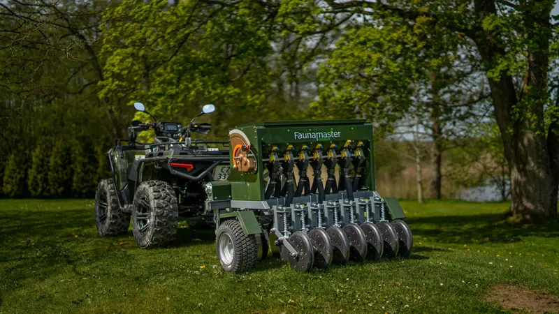 Faunamaster Atv Seeder 105 | Food Plot Drill | Model Fm-105 | Working Width 48" Inches (4' Ft) | Horsepower 20 Hp | For Atvs 1