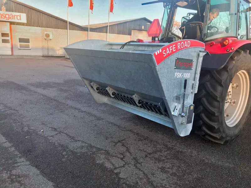 Fransgard Roller Stocking Roller Spreader | Fsk-Ga Series | Width 47" - 91" | 20-60 Hp | 15-25 Gpm | For Tractors & Skid Steers 1