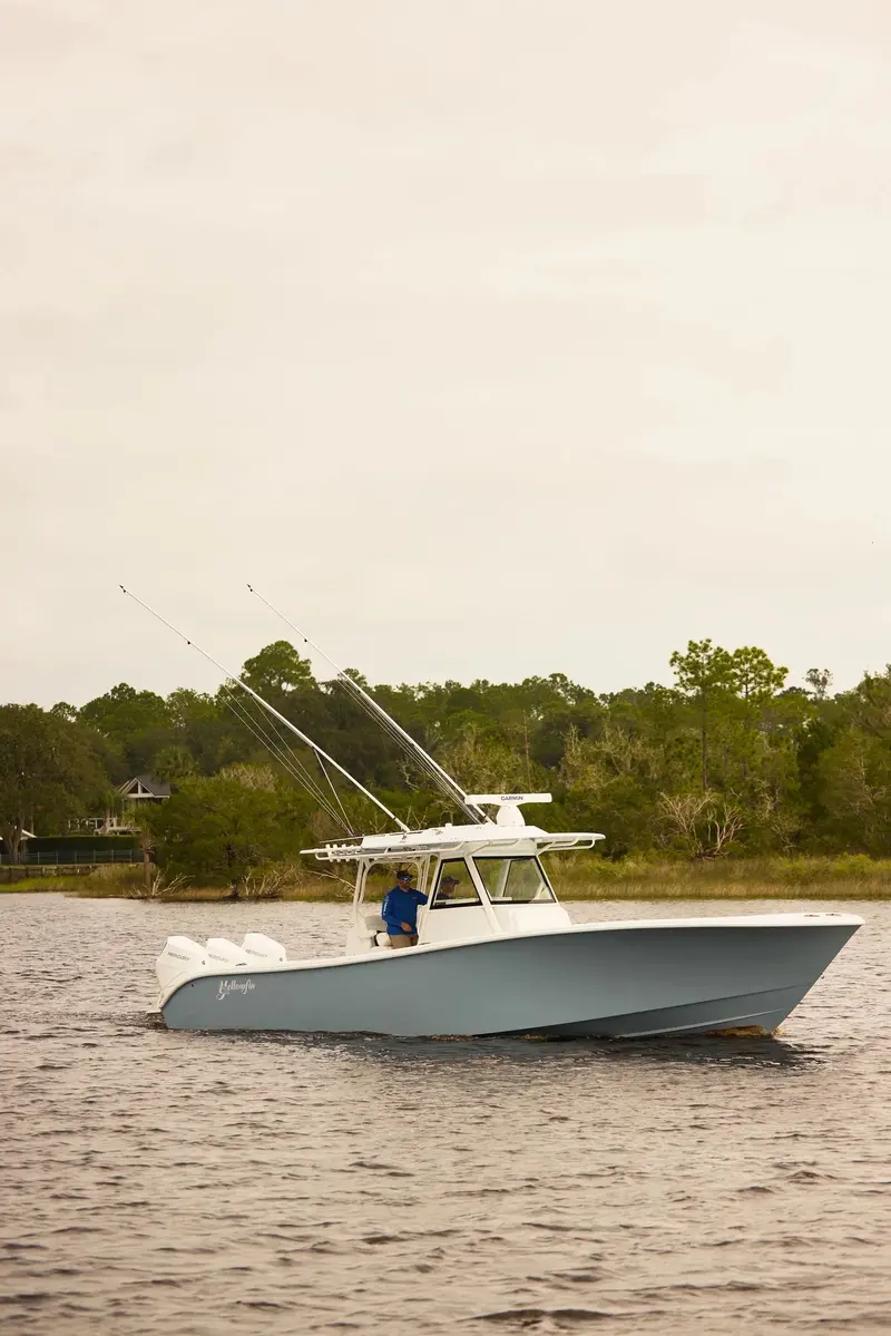 Gemlux | Bluewater Fixed-Length Externally Rigged Carbon Fiber Outriggers | Model Er-Dk-18-B-O2 | Length 18' | 5.25 Lb Lightweight | For 22' Outrigger Poles & Offshore Fishing Boats 1
