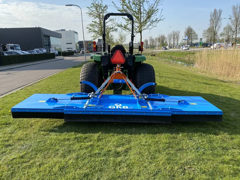 Gkb Brush Br400 | Width 158" | 35–50 Hp | For Tractors 1