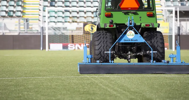 Gkb Quick-Brush | Model Qb200 & Qb200b | Width 79" | 15 Hp | For Tractors 1