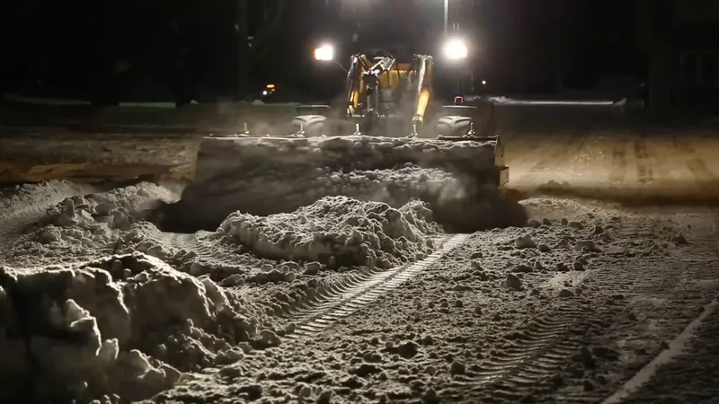 Hla Attachments | Snow Pusher Standard & Edge Flex | Models 5500 Series | Widths 12 To 18 Feet | Horsepower 90 To 200 Hp | For Tractor 1