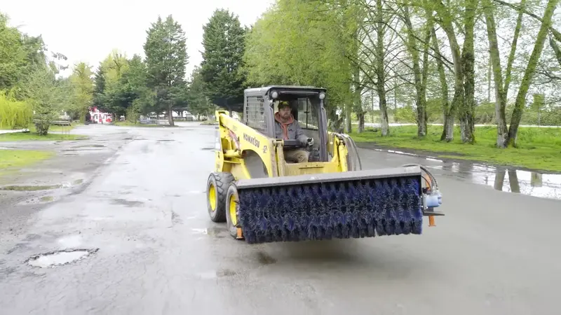 Ignite Attachments Hydraulic Angle Broom | Width 84" | Hydraulic Flow 16-24 Gpm | For Skid Steers 1