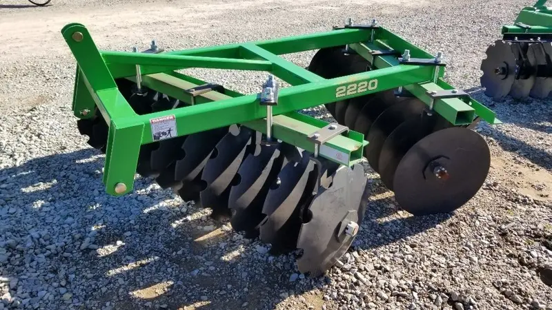 Industrias America Disc Harrow | Model 3-Point Offset 2220 | Blade Size 22" | Cutting Width 7' | Horsepower 45 Hp | For Tractors 1