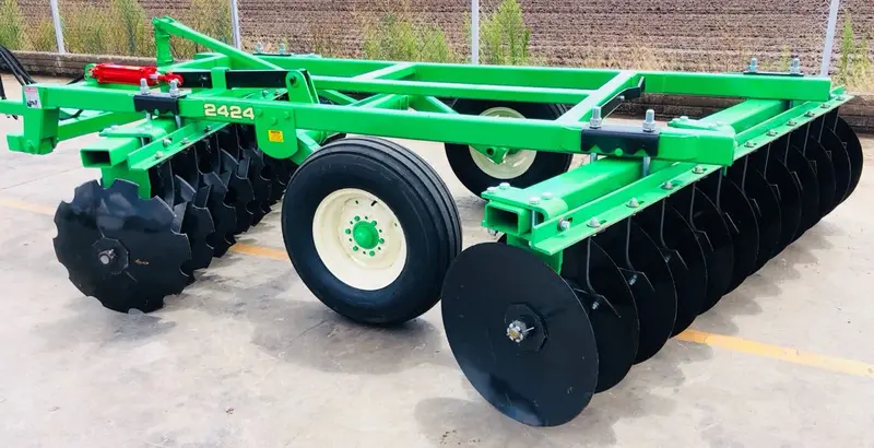 Industrias America Offset Finish Disc | Model 2424 | Cutting Width 8' 9" | Disc Blade 24" | Horsepower 80 To 85 Hp | For Tractors 1