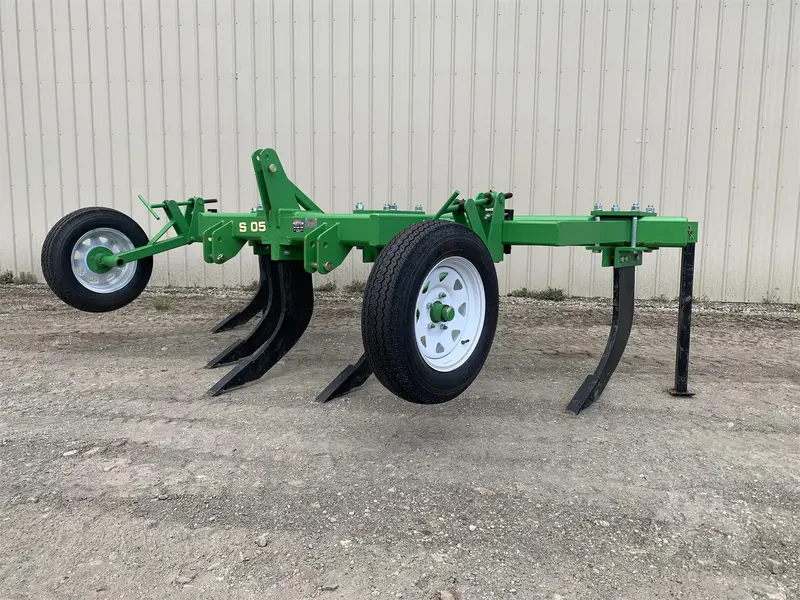 Industrias America Shank Ripper | Model S05 | Working Width 5' | Horsepower 150-200 Hp | For Tractors 1