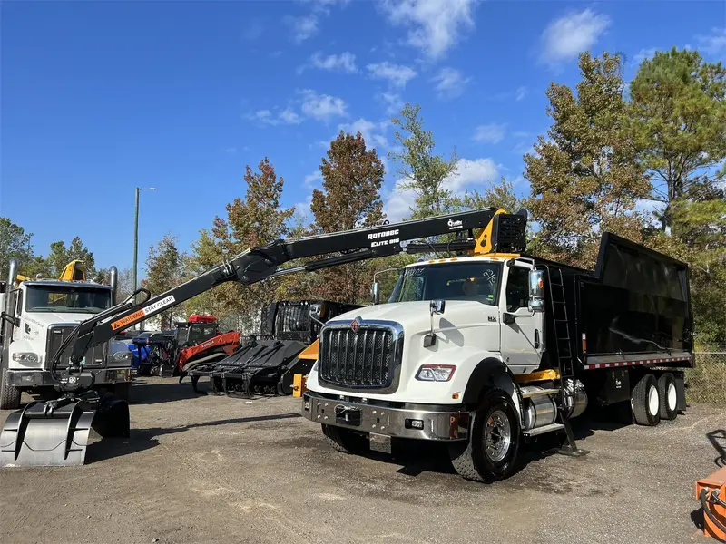 International Grapple Truck | 2025 Model Hx620 | Engine Horsepower 430 Hp | Heavy-Duty Vehicle For Grapple Operations 1