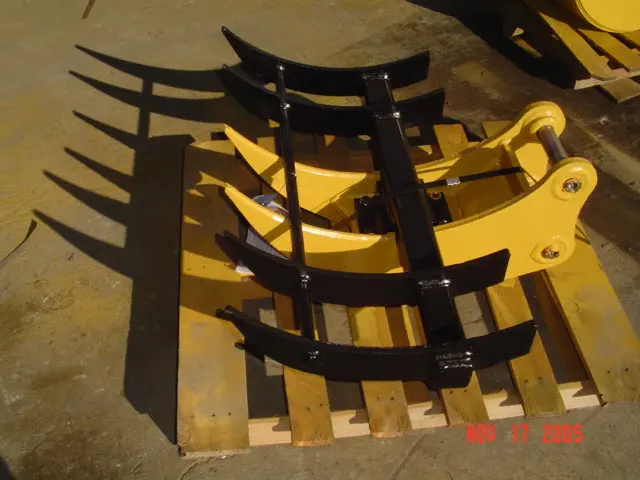 Is Attachment Tree Stumper & Rake | Machine Size 3-5 Tons | For Excavators 1