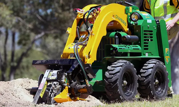 Kanga 7-Series Pt728 Gas Powered Compact Loader | Overall Width 40.9" | Honda Gx690 Gas Engine 2