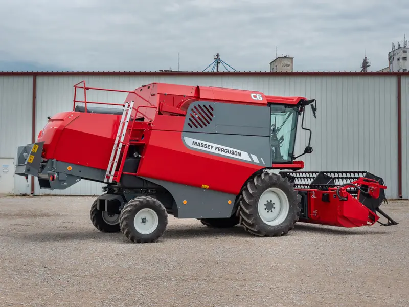 Kincaid Comia Foundation Seed Combine | Engine Horsepower 115-175 Hp | Header Sizes 10'-14' Ft 12