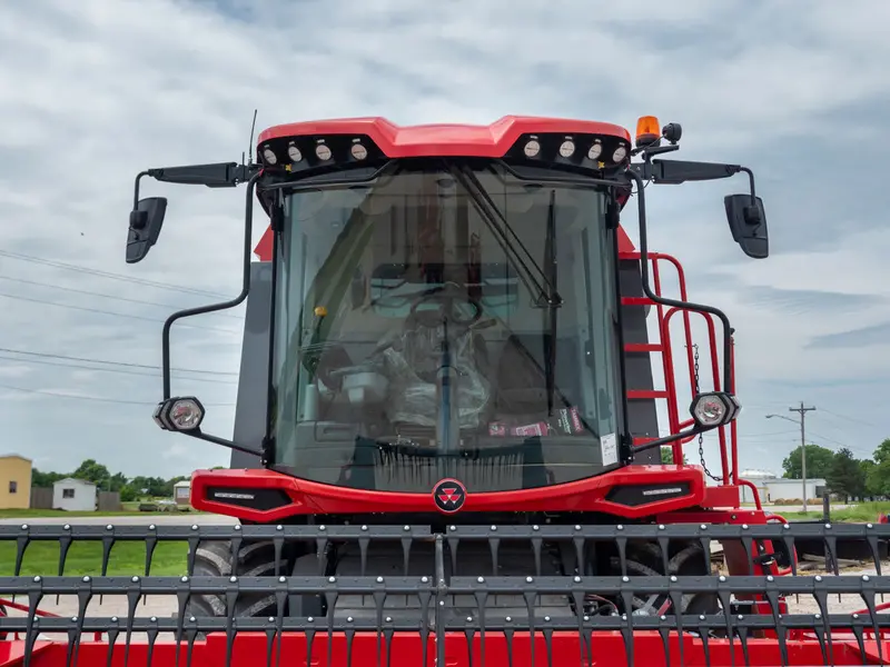 Kincaid Comia Foundation Seed Combine | Engine Horsepower 115-175 Hp | Header Sizes 10'-14' Ft 14