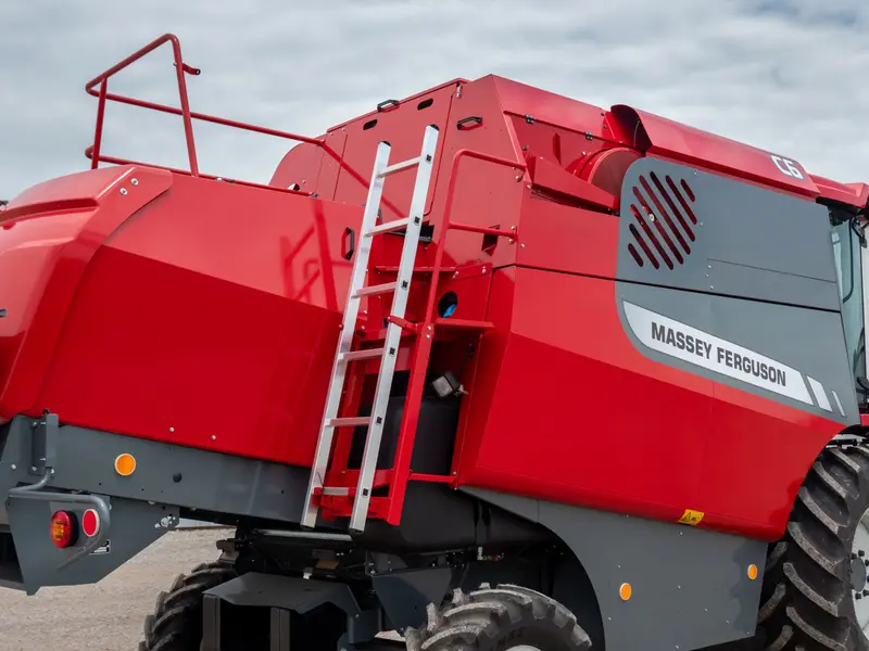 Kincaid Comia Foundation Seed Combine | Engine Horsepower 115-175 Hp | Header Sizes 10'-14' Ft 16