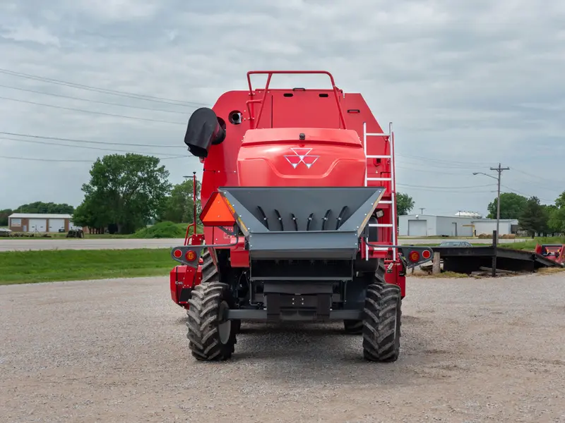 Kincaid Comia Foundation Seed Combine | Engine Horsepower 115-175 Hp | Header Sizes 10'-14' Ft 2