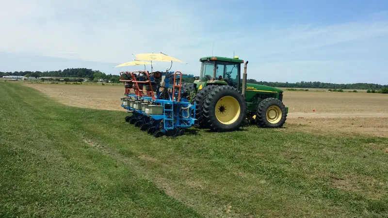 Kincaid Standard Research Planter | Durable 7×7 Toolbar | Advanced Step 4 Gps Controls | Customizable Control Packages | For Tractors 1
