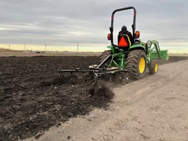 Kunz Engineering | Chisel Plow | Till-Ease | Tillage Tool | Model 543T | 43" Width | Horsepower 20 To 40 Hp | For Tractor 1