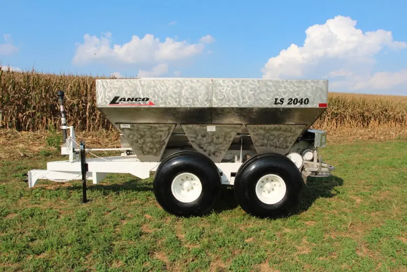 Lanco Spreaders Fertilizer Spreaders Ls-1750 & 2040 Model | Payload Capacity 7 & 8 Tons | 100-150 Hp | For Tractors 2