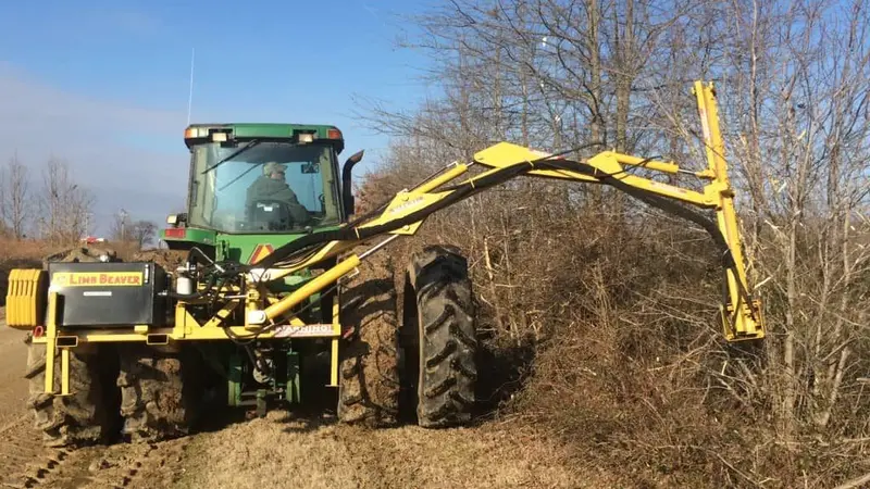 Limb Beaver  Brush Cutter Pt Pp 3Pt Hitch Boom With Power Pack | Model Lb 6 | Cutting Path 72" | 100 Hp | For Tractors 1