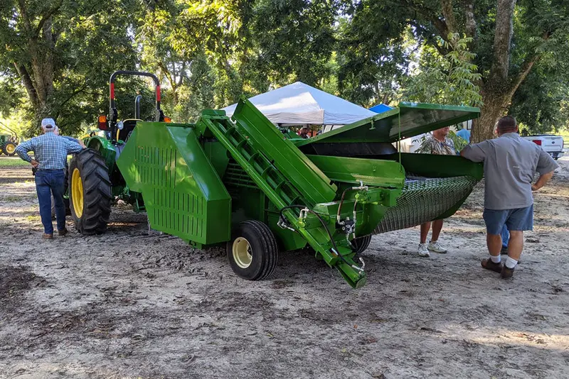 Lmc Ag Ph-20 Pecan Harvester | 750-1000 Lbs Hopper Capacity | Harvesting Equipment | For Tractor 1
