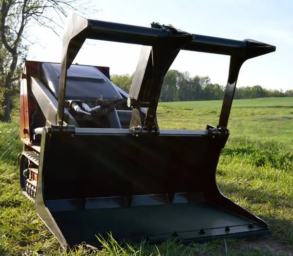 Loflin Fabrication Grapple Bucket | Single Tine | 36" To 50" Width | 2" X 10" Hydraulic Cylinder | Hydraulic Flow 14-43 Gpm | Horsepower 18-35 Hp | For Mini Skid Steer &  Tractor 1