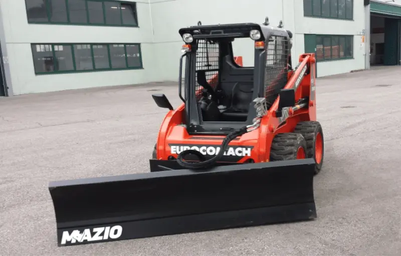 Mazio Dozer Blade | Working Width 51"-92" | Hydraulic Flow Range 26 Gpm | For Skid Steer Loaders 2