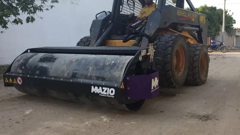 Mazio Vibratory Roller | Vr Series | Working Width 49.2"-84.6" | Oil Flow Range 10-18 Gpm | For Skid Steer 2