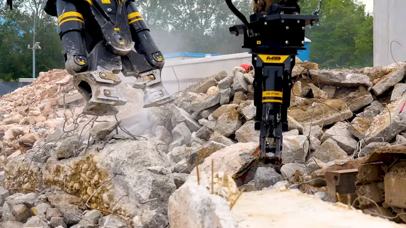 Mb Crusher Demolition Pulverizer | Model Mb-P160 | Width 12.2" | Machine Size 4.4-6.6 Tons | For Backhoe Loaders 1
