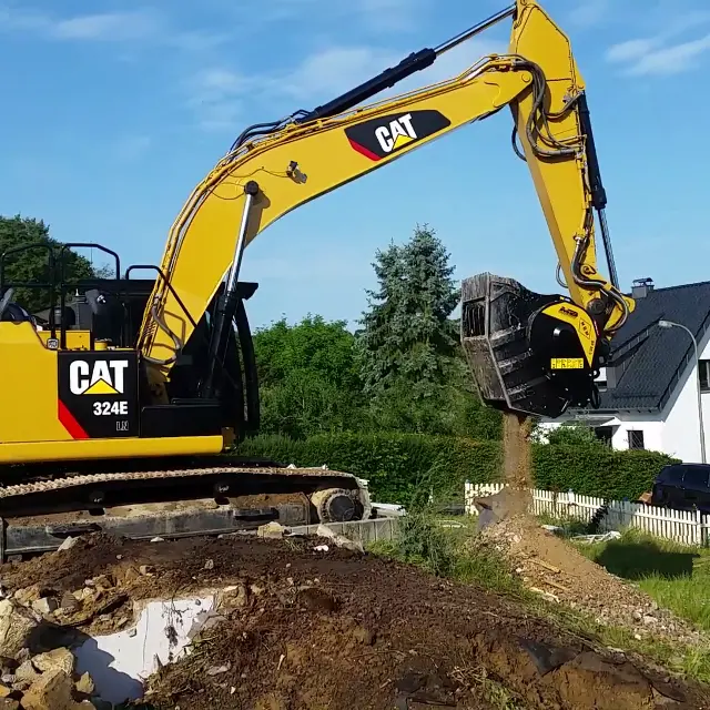 Mb Crushers Bucket Crusher | Model Bf80.3 S4 | Mouth Opening Width 33" | Machine Size 18-29 Tons | For Excavators 1