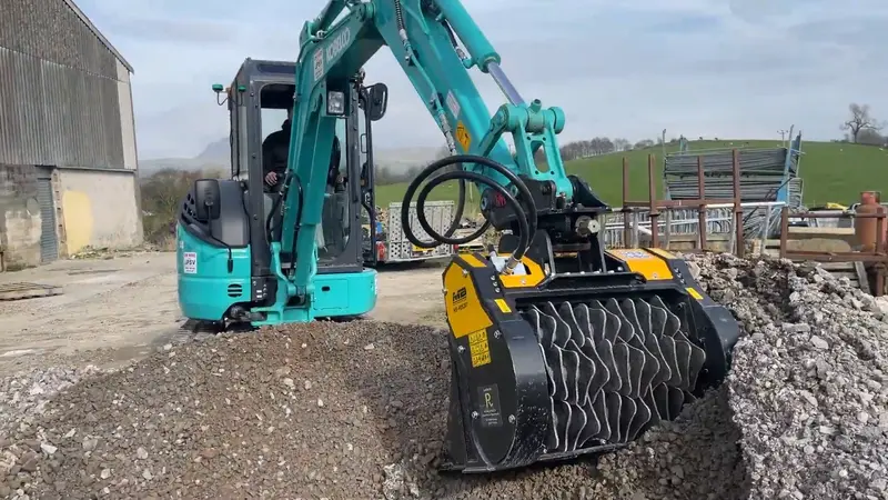 Mb Crushers Padding Bucket | Model Mb-Hds307 | Width 39" | Machine Size 5-10 Tons | For Excavators 2
