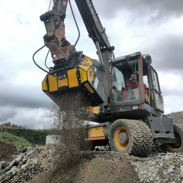 Mb Crushers Padding Bucket | Model Mb-Hds314 | Width 59" | Machine Size 9-15 Tons | For Excavators, Backhoe Loaders & Loaders 1
