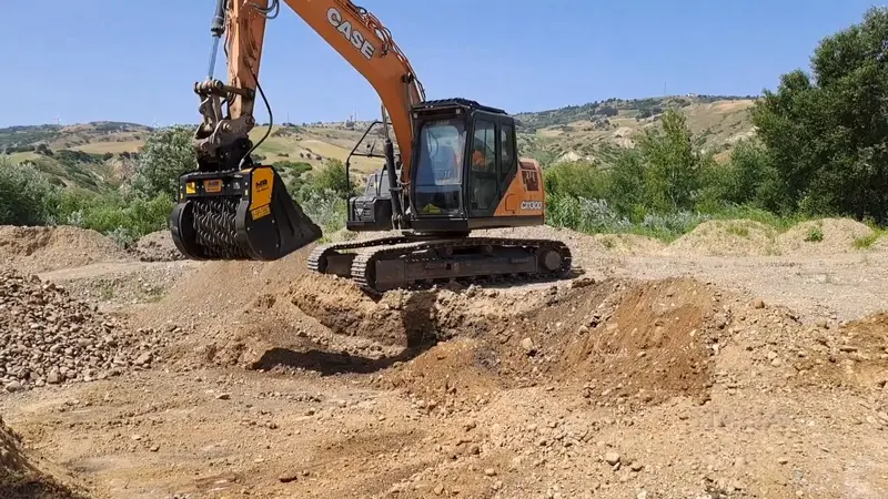 Mb Crushers Padding Bucket | Model Mb-Hds412 | Width 51" | Machine Size 2.5-4 Tons | For Excavators 1