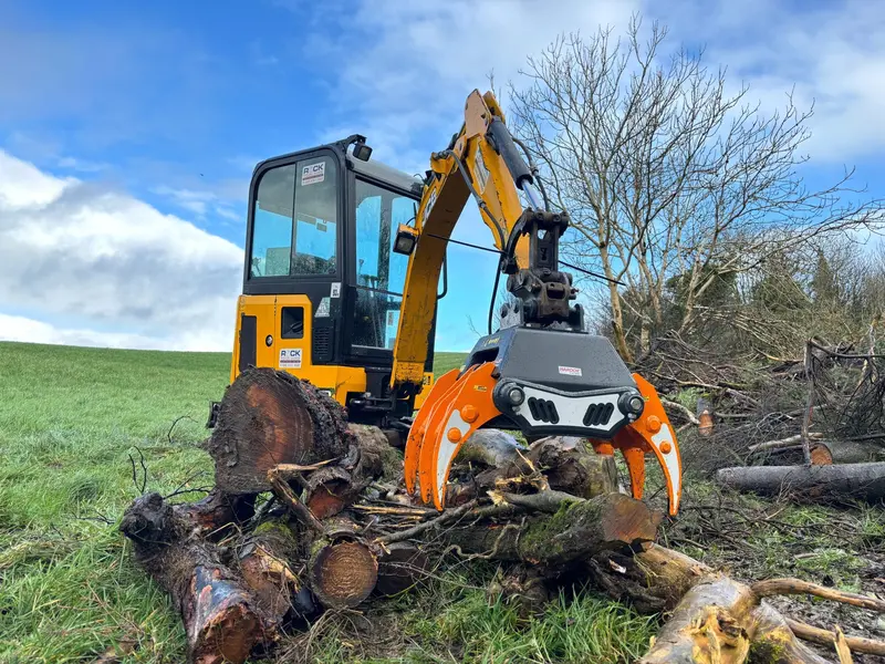 Mde Machinery | Log & Debris Grapple | Model Sx700f To Sx1650f | Fixed Position | Width 18.9" To 86.58" | Machine Size 1.5 - 55 Ton | For Excavators 1