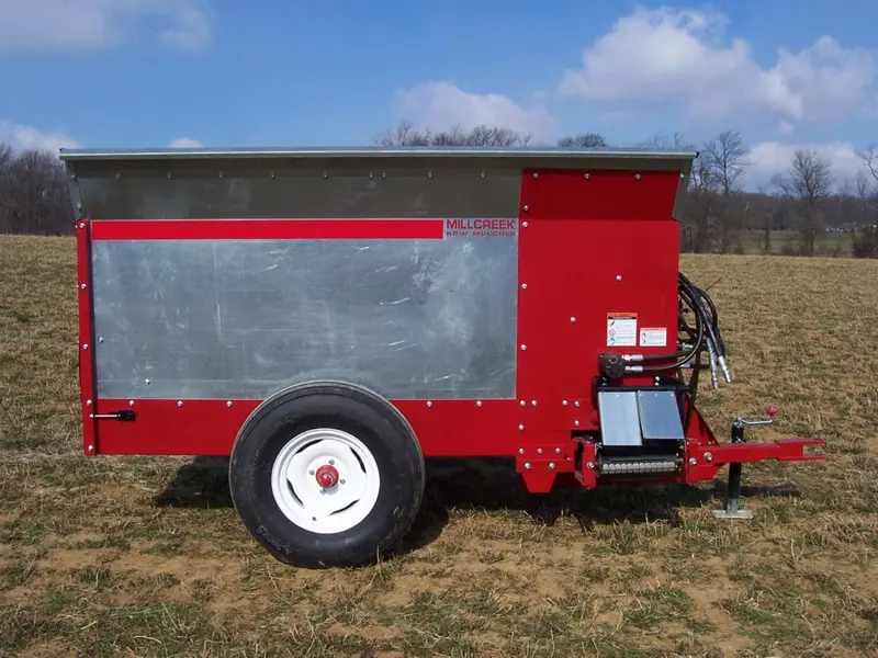 Millcreek | Mini Row Mulcher | Model 204 | Width 48″ Wide | 2.9 Yd³ Capacity Heaped | Horsepower 18 Hp | For Tractors 1