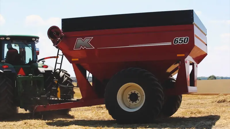 Mk Martin | Gravity Box | Model Mk 5000 | Width 101" | 500 To 605 Bushel Capacity | 12-Gauge Steel Hopper | Horsepower 120 – 150+ Hp | For Tractors 1
