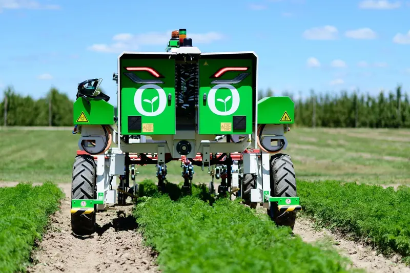 Naiotechnologies Orio Autonomous Tool Carrier For Vegetables And Industrial Crops | High-Precision Weeding | Gnss Rtk Guidance | Up To 6 Batteries 1