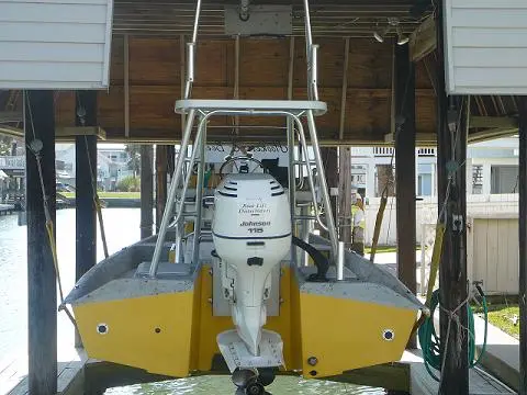 Oat Lift Distributors | 8500 Lb Classic Sling Lift | Model Bld4000cls-1-1 | Width 14′ | Lift Capacity 8,500 Lbs | Motor 1.5 Hp Tenv Sealed | For Large Boats 1