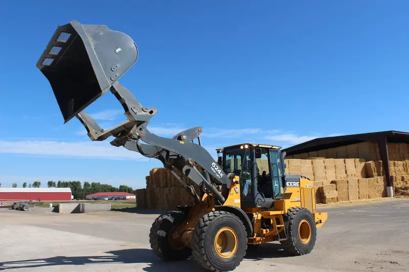 Paladin Jrb Roll-Out High Dump Bucket | Working Width 106" | 3 Yd³ Capacity | Dual-Cylinder | Machine Size 11–17 Tons | For Wheel Loaders 1