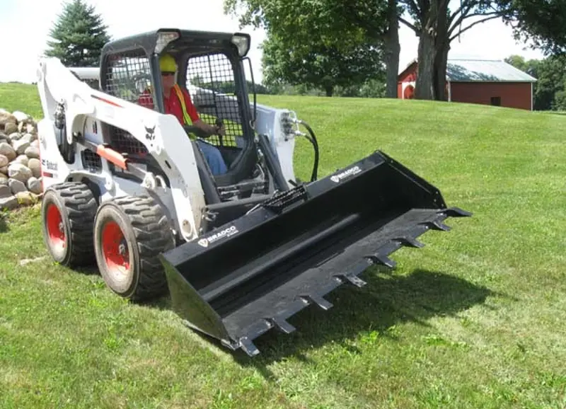 Paladin Tilt Tach | 18° Tilt Left & Right | Hydraulic Flow Range 10–20 Gpm | For Skid Steers 1