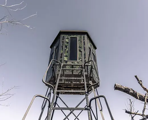 Radix Hunting Blind Trailer | Height 5' | 2" Ball Hitch | 4 Integrated Leveling Jacks 1