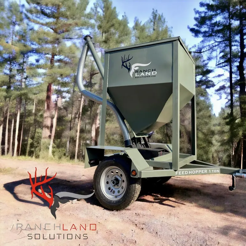 Ranchland Solutions Single Axle Mobile Feed Hoppers 3