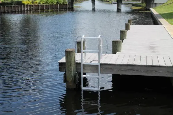 Rio Marine Customs | 7-Step Lift Ladder | Model Ld7lf | 17 9/16" W X 84" H | 550 Lbs/Rung Capacity | Durable & Reliable Dock Access | Fixed, Floating, Pontoon & Seawall 1