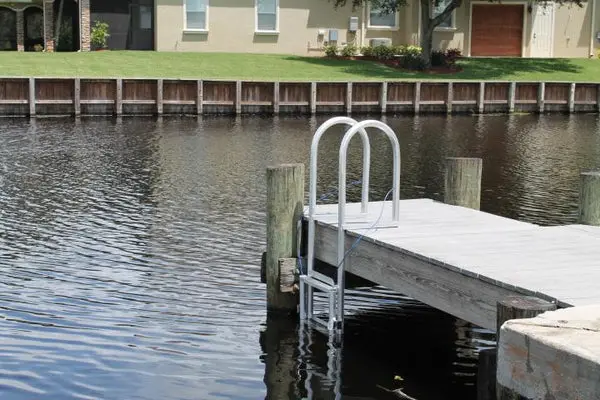 Rio Marine Customs | 8-Step Lift Ladder | Model Ld8lf | 17.56" Width | 550 Lbs/Rung Capacity | Durable And Versatile | Fixed, Floating, Pontoon & Seawall 1