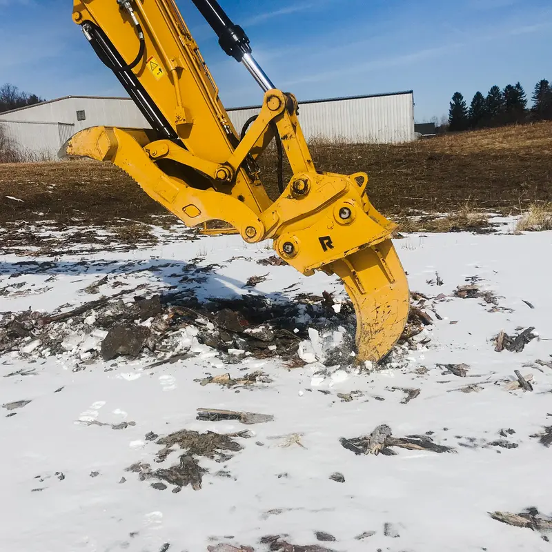Rockland Standard Duty Ripper | Ar400 Abrasion-Resistant Steel | Medium To High-Impact Operation Range | For Excavators 2