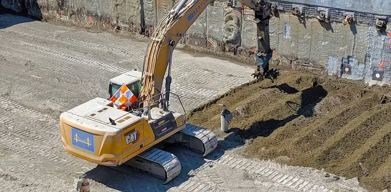 Rockzone Soil & Dirt Mixer | Model Mxr G60 | Width 61.25 Inches | 50 To 75 Tons | For Excavator 1