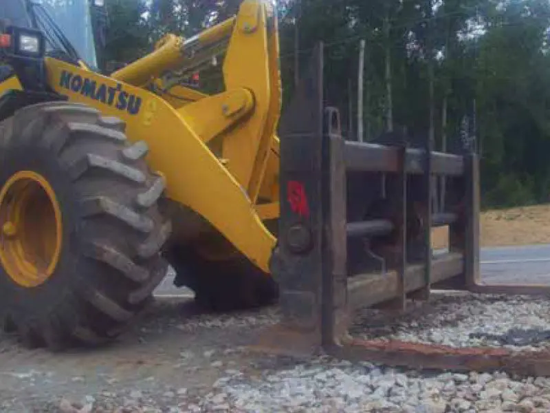 Solesbee’S Loader Fork & Carriage | Models Lf Series | Width 60"-96" | Quick-Hitch | 20-45 Gpm | For Loaders 1
