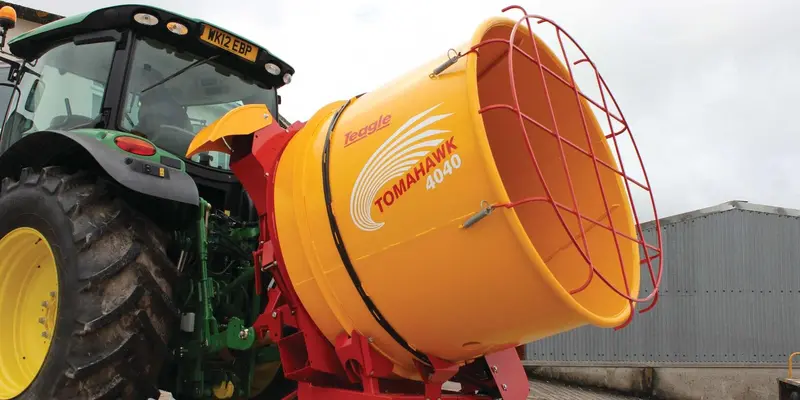 Teagle | Tomahawk Bale Blower | Model T5050 | Drum Diameter 72" | Bale Capacity Up To 60" | Horsepower 80 Hp | For Tractors 1